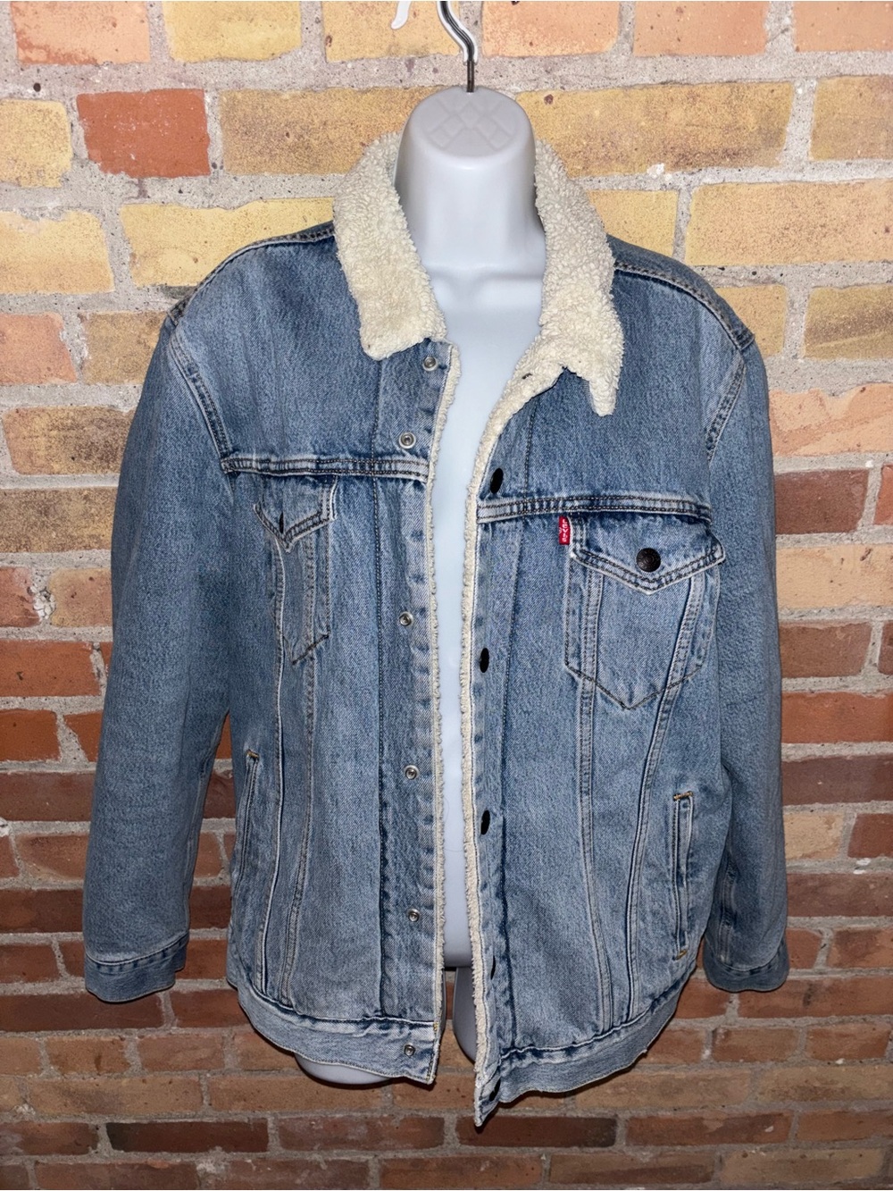 Levi's Type 3 Trucker Light Blue Denim Sherpa Collar Jacket